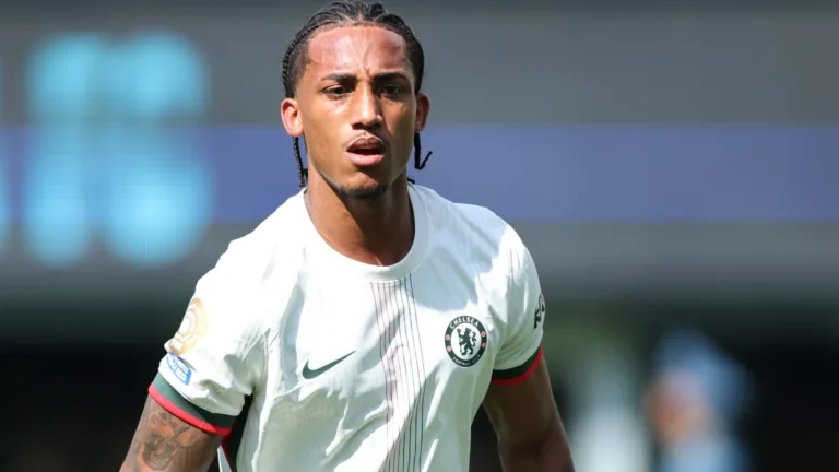 Romário deposita confiança em João Pedro, do Chelsea, como camisa 9 da seleção brasileira: “Pode ser esse cara”