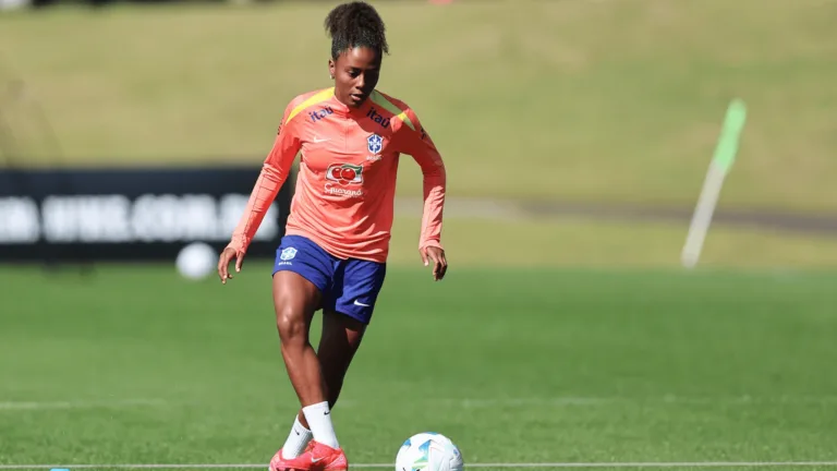 Kaylane, fala sobre o período de treinos com a seleção brasileira feminina: “Está sendo muito gratificante para mim”