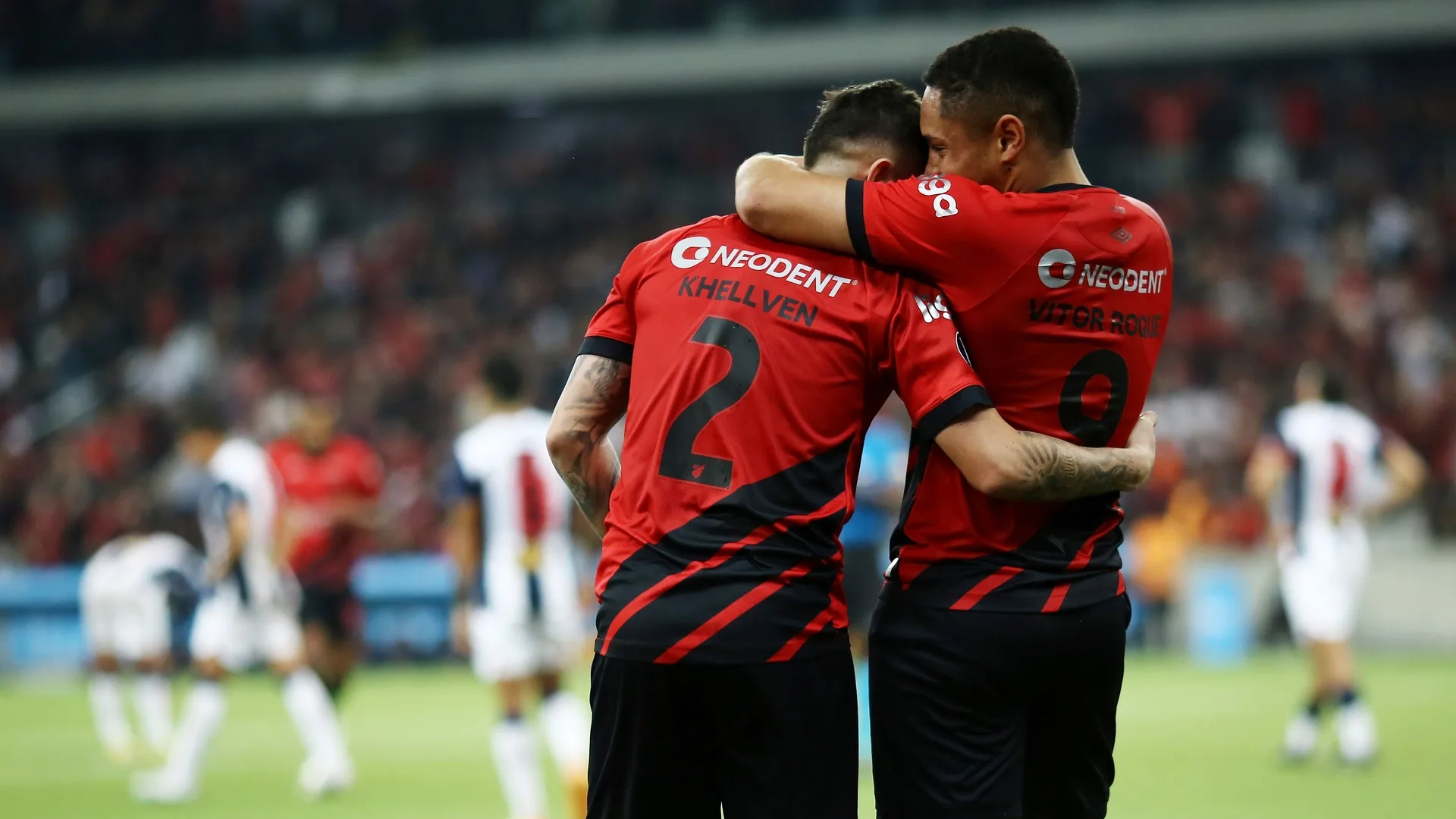 Palmeiras se aproxima de contratar Khellven e Cappellanes elogia: “Muito bom lateral, bem melhor que o Giay”