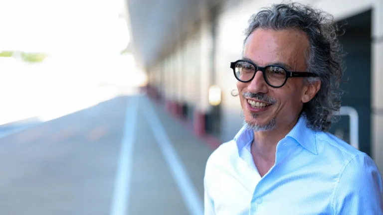 Laurent Mekies estreia como chefe da Red Bull e indica mudança drástica na Fórmula 1: “Provavelmente a maior da história”