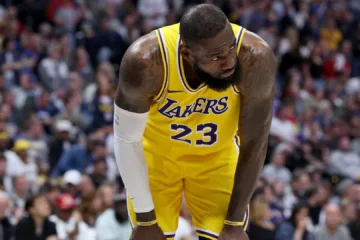 LeBron James entra na mira do Dallas Mavericks em caso de saída do Los Angeles Lakers