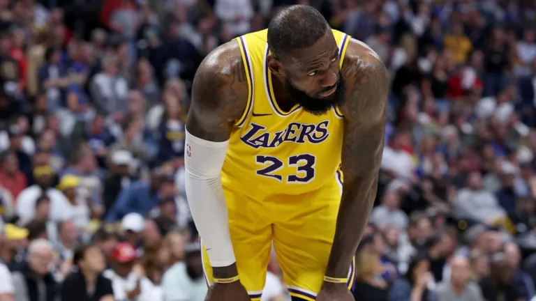 LeBron James, do Lakers, notifica judicialmente empresa que criou imagens do jogador ‘grávido’ com o uso de IA