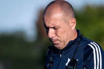 Leonardo Jardim atualiza mercado do Cruzeiro e rádio Itatiaia crava número de reforços: “Entre três a quatro jogadores”