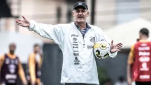 Lisca relembra passagem pelo Santos, cita Andrés Rueda e declara: “Foi um erro, mas não me arrependo”