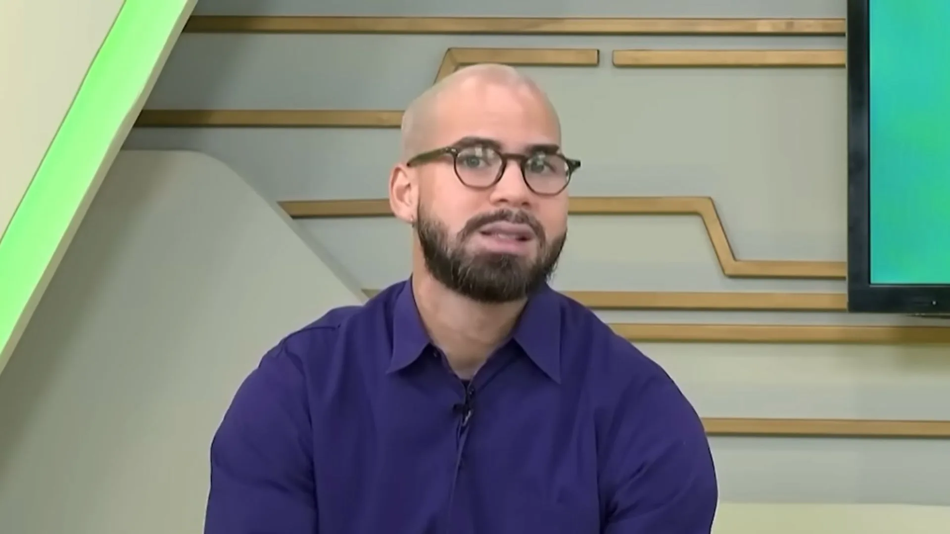 Lucas Pedrosa diz que Vasco não tentou a contratação do atacante Gustavo Caballero: “Acertado com o Santos”