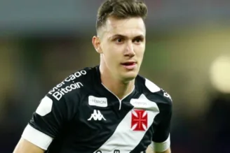 Lucas Piton lateral do Vasco