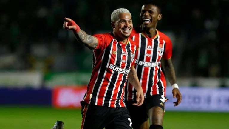 Luciano e Ferreirinha dividem mérito pela vitória do São Paulo sobre o Juventude: “Ainda bem que saiu o gol”