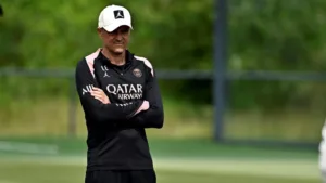 Luis Enrique projeta final e aponta diferença de estilos entre Flamengo e Botafogo