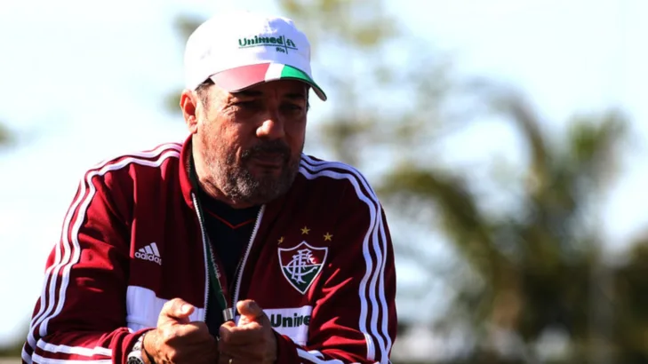 Luxemburgo cobra torcida pelo Fluminense e banca final contra o Real Madrid: “O maior clube do mundo” Luxemburgo cobra torcida pelo Fluminense e banca final contra o Real Madrid: “O maior clube do mundo”
