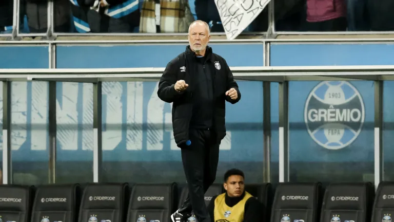 Chico Garcia analisa trabalho de Mano e critica defesa do Grêmio: “Kannemann caminha para não ser mais útil”