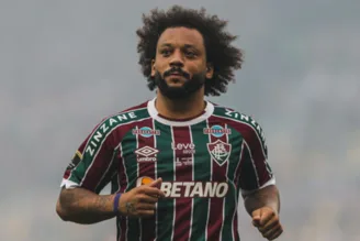 Marcelo, em jogo do Fluminense, no Maracanã