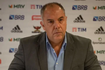 Marcos Braz compartilha música em meio à possível saída de Boto no Flamengo: “O tempo diz tudo”