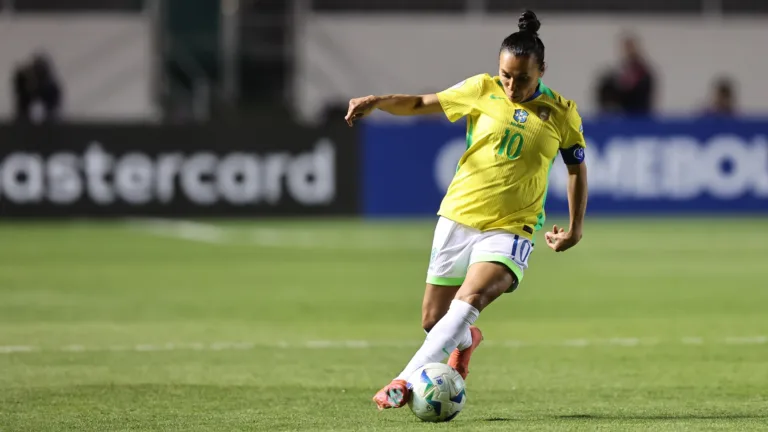 Marta fala sobre a atuação do Brasil contra a Colômbia: “Não importa as dificuldades, a gente não muda a nossa postura”