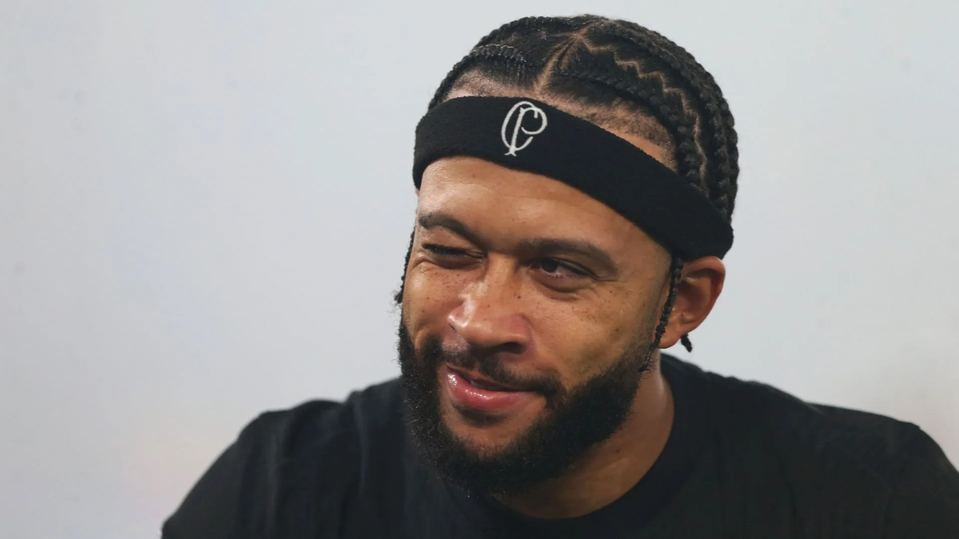 Memphis Depay afirma que quer ficar no Corinthians e torcida analisa: “Até a Copa do Mundo”