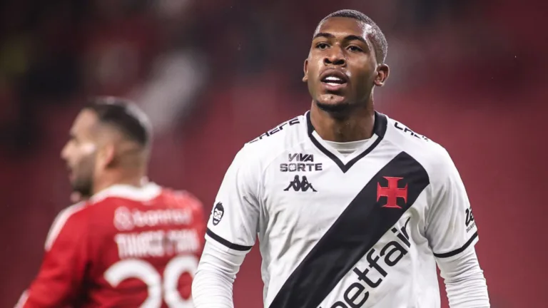 Diretor do Vasco avisa que negociação para a renovação de craque do time está avançada