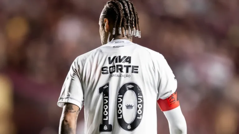 Neymar se manifesta após polêmica no Santos e manda recado para torcida após empate com Sport: “Foram dias cansativos”