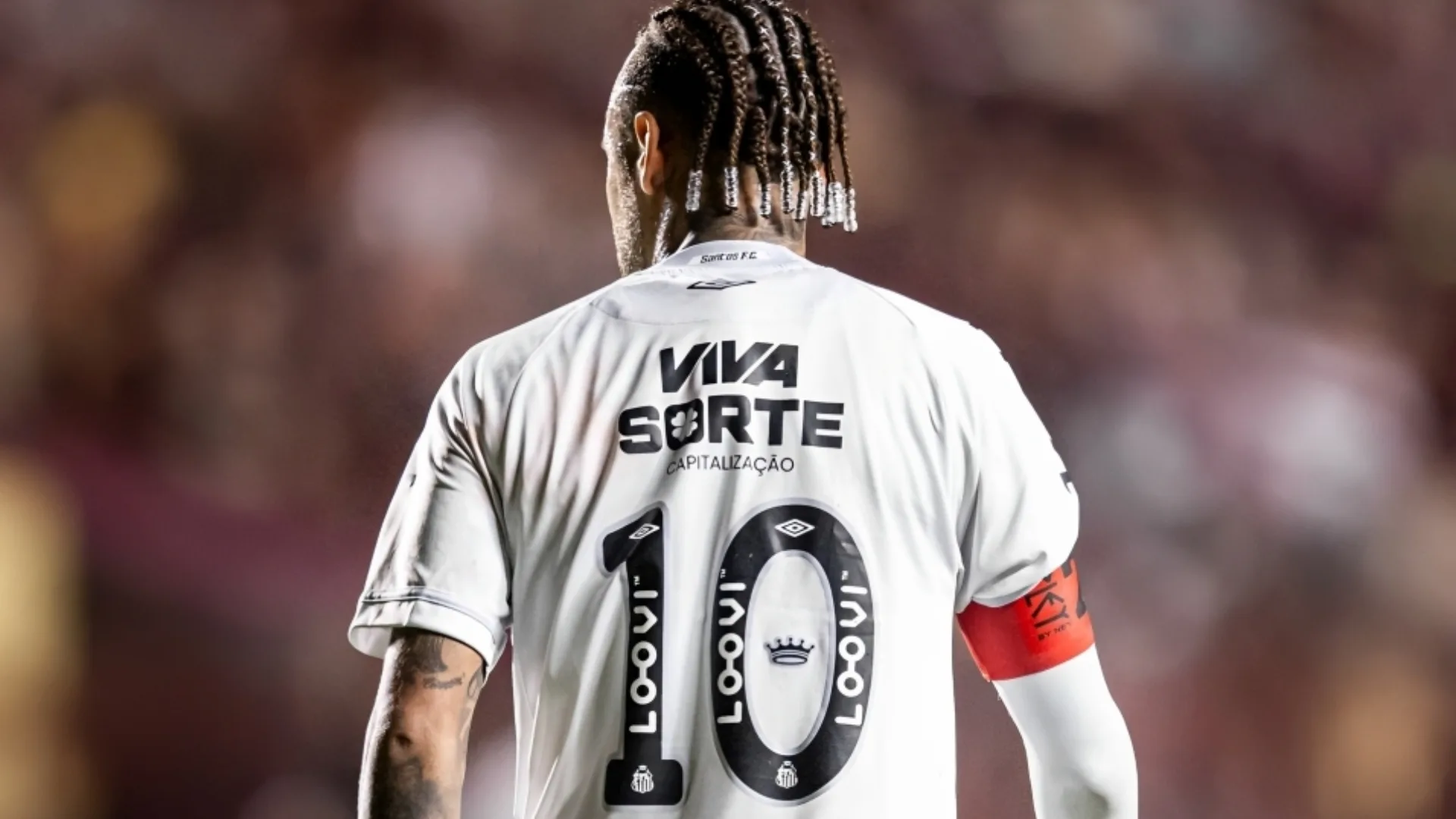 Neymar se manifesta após polêmica no Santos e manda recado para torcida após empate com Sport: “Foram dias cansativos”