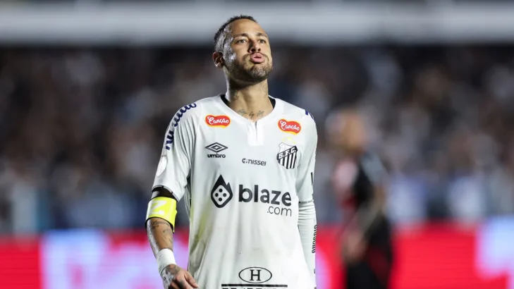 Neymar joga hoje? Último encontro com o Flamengo marcou a despedida do Santos em 2013