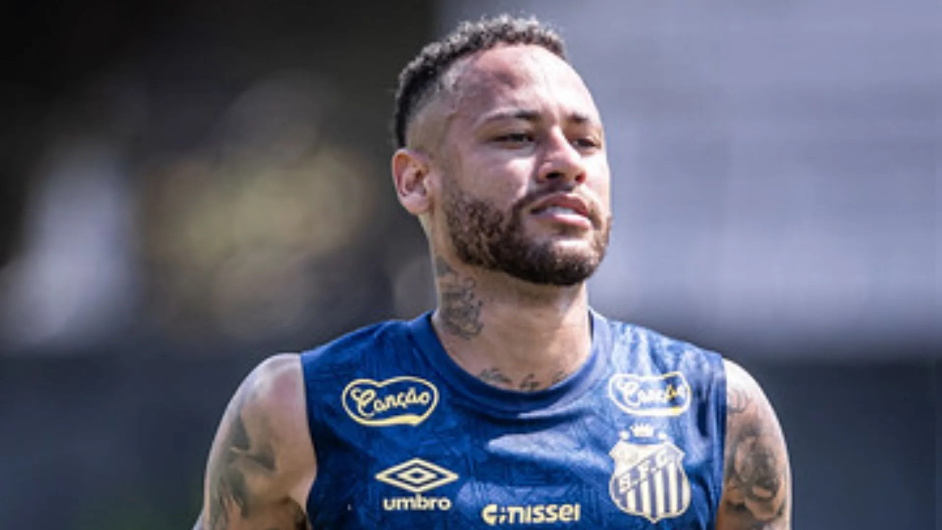 Casagrande desabafa ao abordar jogadores da Kings League treinando com Neymar no Santos: “Virando clube de esquina”