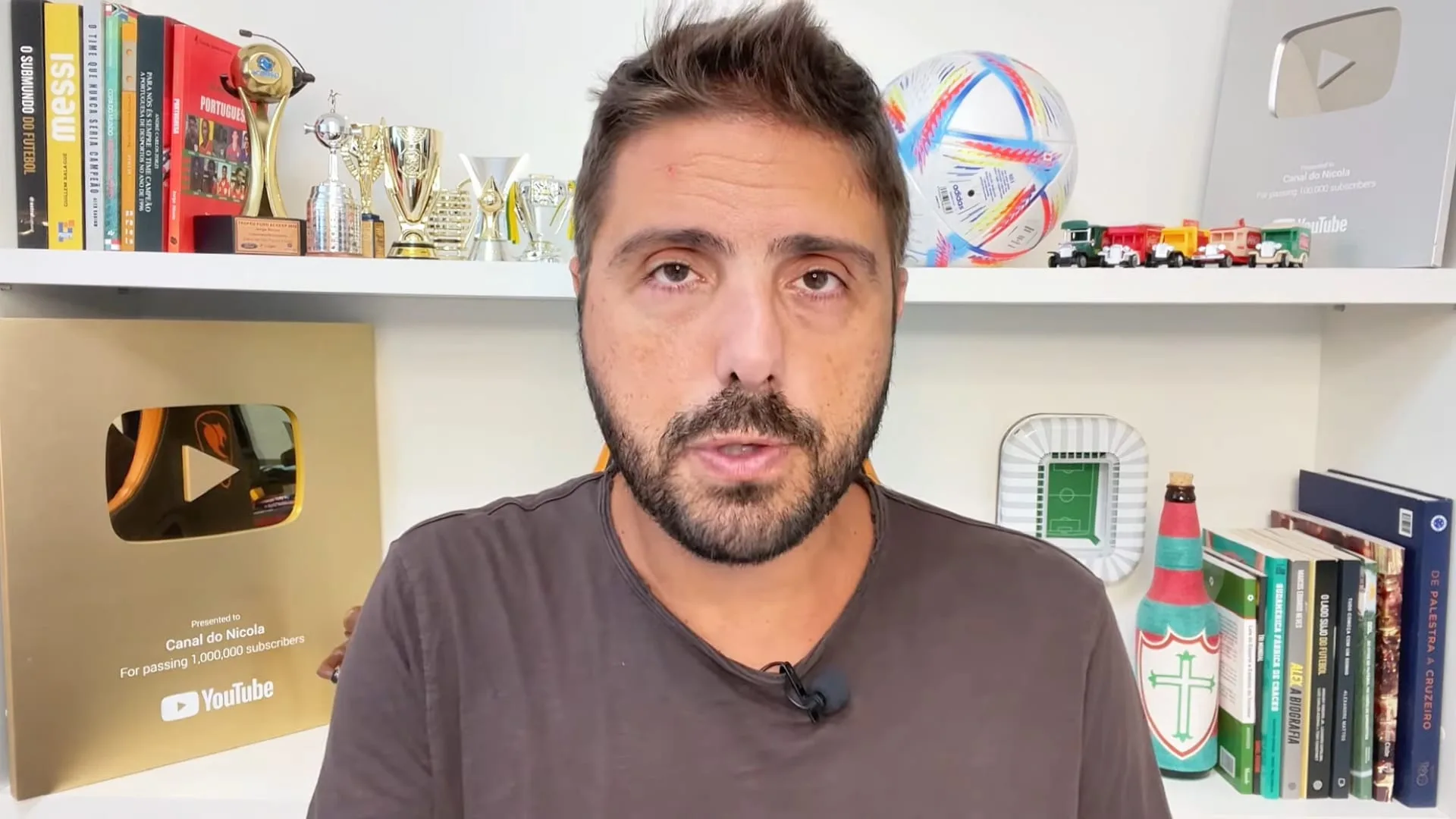 Nicola afirma que atacante Vitinho foi oferecido ao Corinthians: “Ganhava R$ 1 milhão no Flamengo”