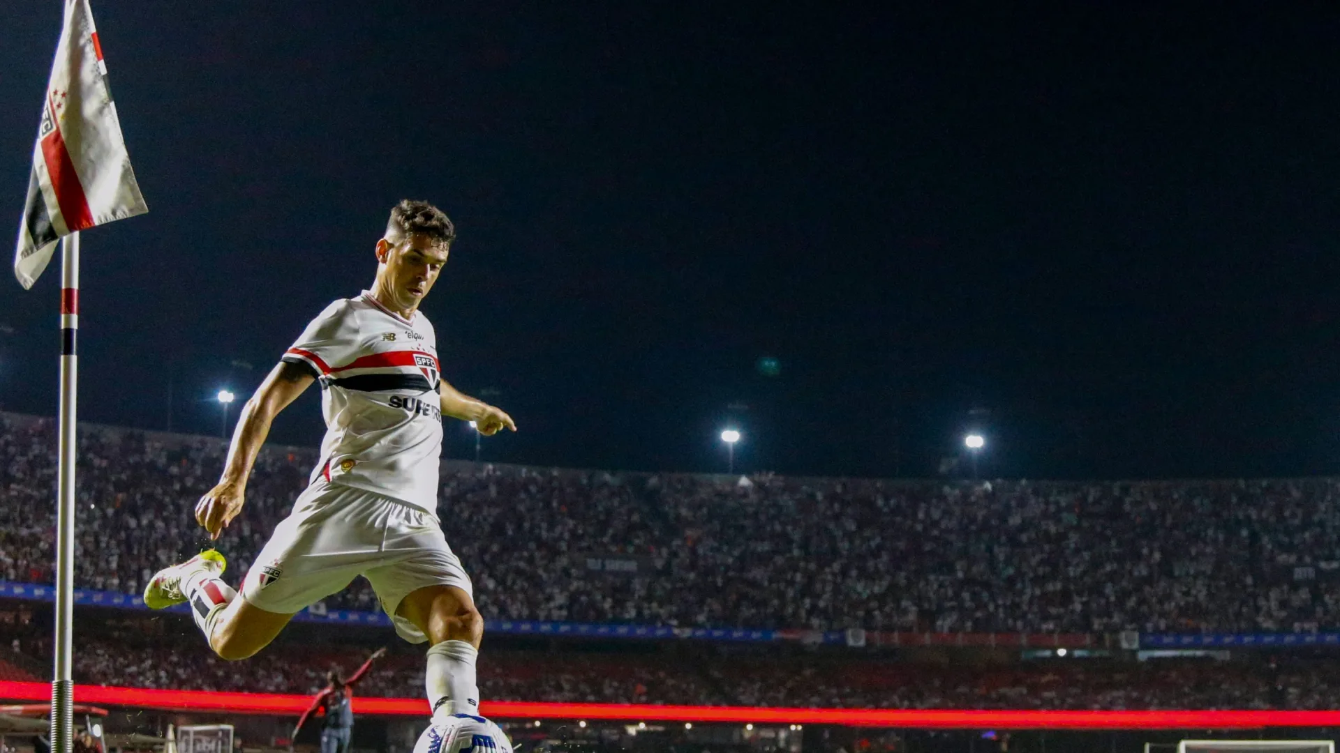 São Paulo tem desfalque de Oscar, volta de Enzo Díaz e muda escalação contra o Juventude pelo Brasileirão