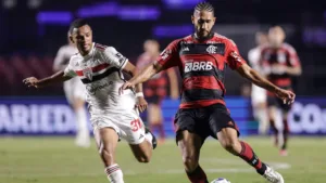 Pablo, do Flamengo, é oferecido ao Grêmio e torcida reprova possível contratação: “O clube dos refugos”