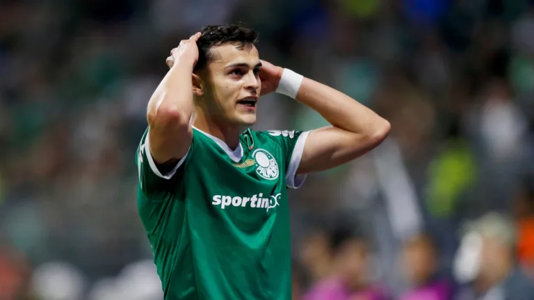 Palmeiras não vence há oito meses no Allianz Parque pelo Brasileirão e torcedores criticam: “Não tem uma jogada”