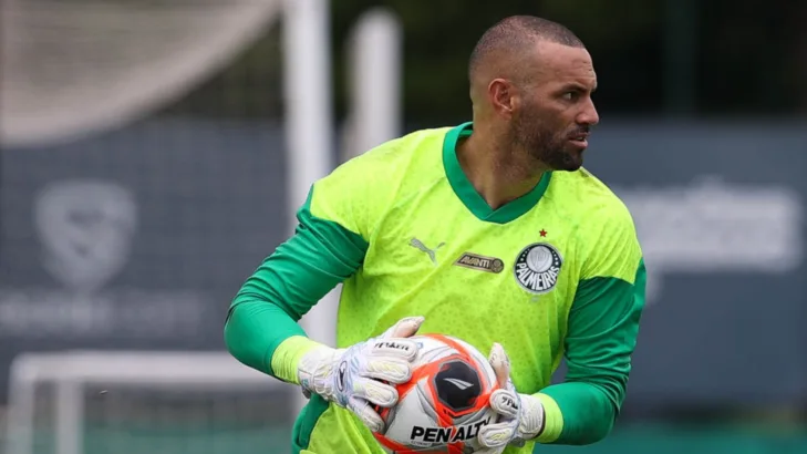 Palmeiras só deve ter Weverton como titular entre os remanescentes do último jogo contra o Chelsea pelo Mundial Palmeiras só deve ter Weverton como titular entre os remanescentes do último jogo contra o Chelsea pelo Mundial