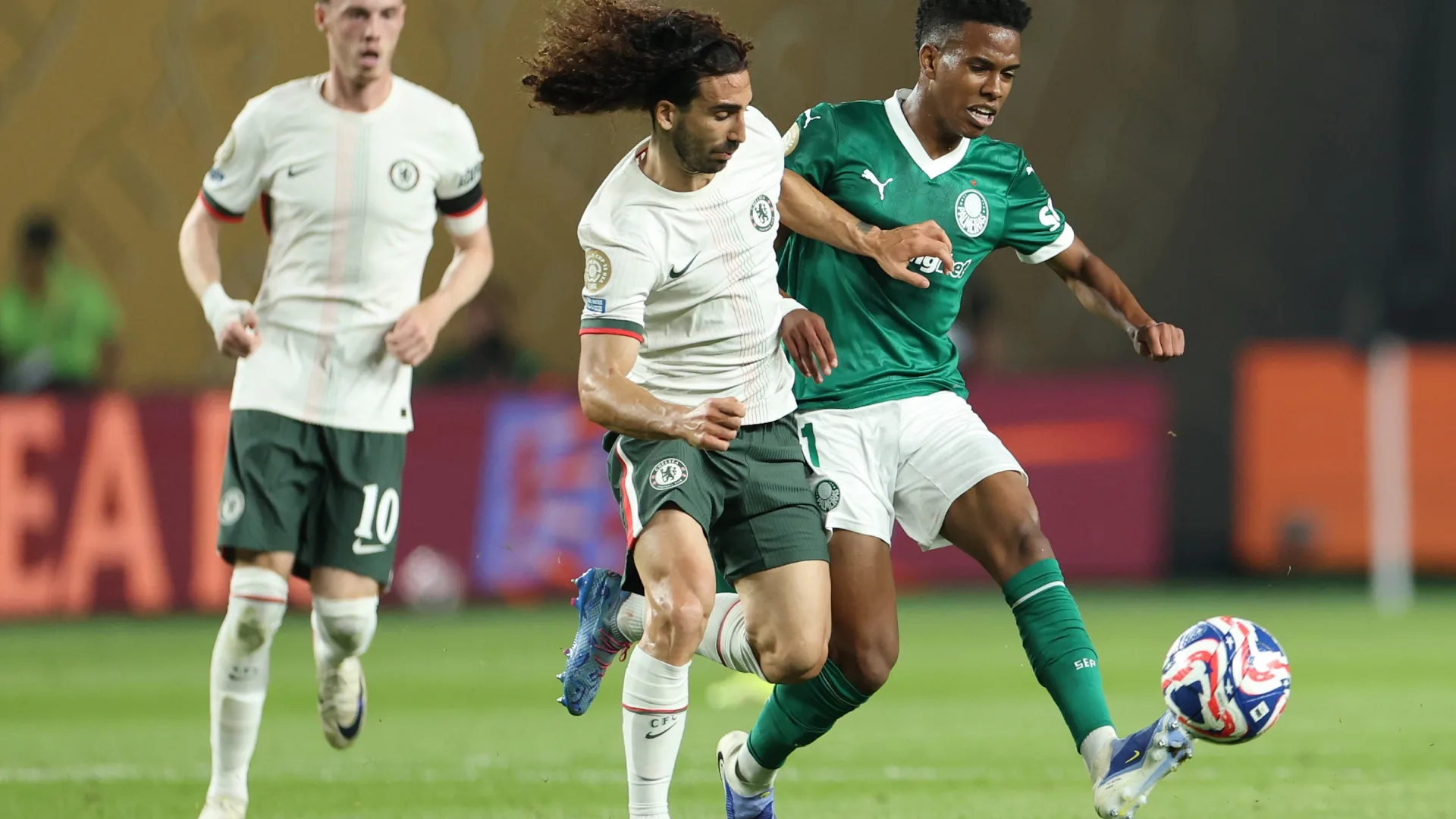 Galvão Bueno y Casagrande no están de acuerdo con Palmeiras x Chelsea | MMA