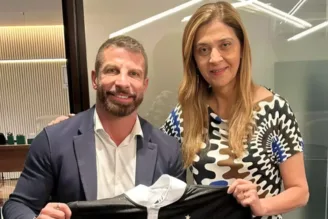 Pedrinho, em registro ao lado de Leila Pereira