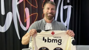Vasco: Pedrinho fica eufórico com boa fase: ‘Dou duas rodadas para estarmos na Libertadores