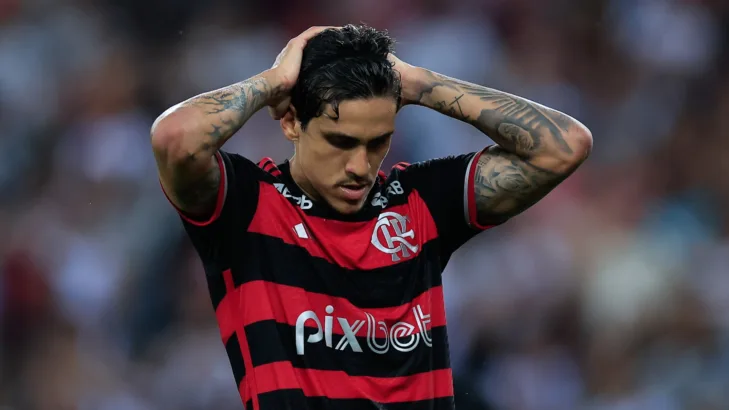 Casagrande diz que interesse do Flamengo por Taty Castellanos pode ser ‘recado’ para Pedro: “É muito estranho” Casagrande diz que interesse do Flamengo por Taty Castellanos pode ser ‘recado’ para Pedro: “É muito estranho”