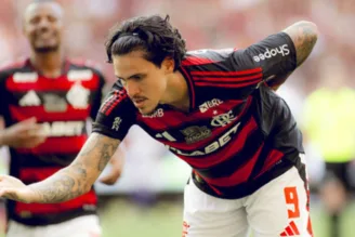 Pedro comemora gol em Flamengo x Corinthians