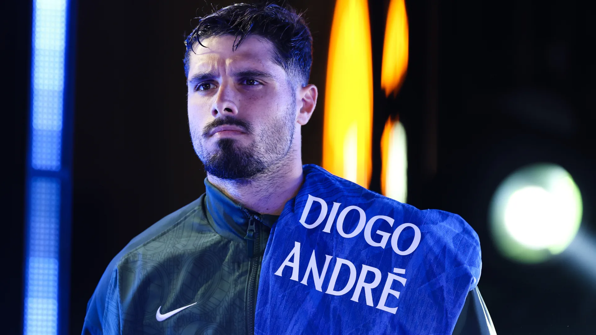 Pedro Neto se emociona e presta tributo a Diogo Jota antes de Palmeiras x Chelsea no Mundial de Clubes