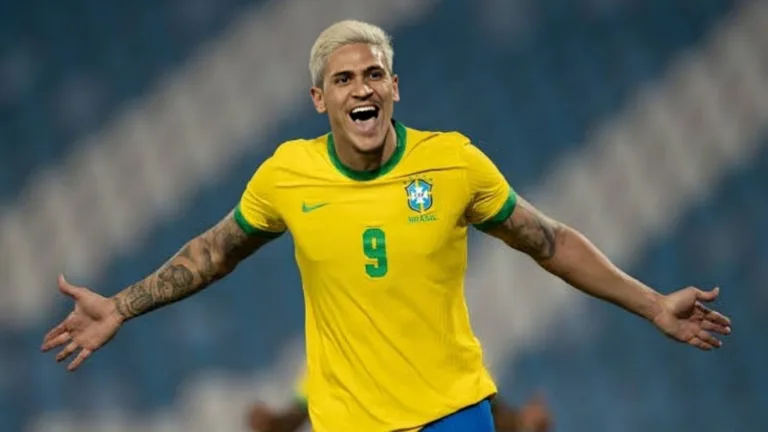 Dunga concorda com Romário e vê potencial de Pedro resolver problema na seleção brasileira: “Ele não é lento”