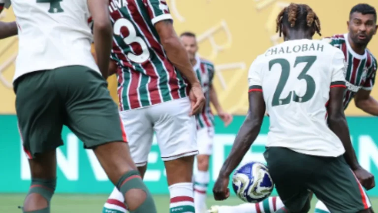 Fluminense e torcedores ficam incrédulos com pênalti anulado contra o Chelsea: “Assalto no Mundial”