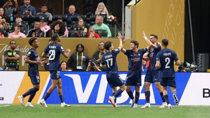 PSG tem dois jogadores expulsos, derrota Bayern de Munique e avança no Mundial de Clubes PSG tem dois jogadores expulsos, derrota Bayern de Munique e avança no Mundial de Clubes