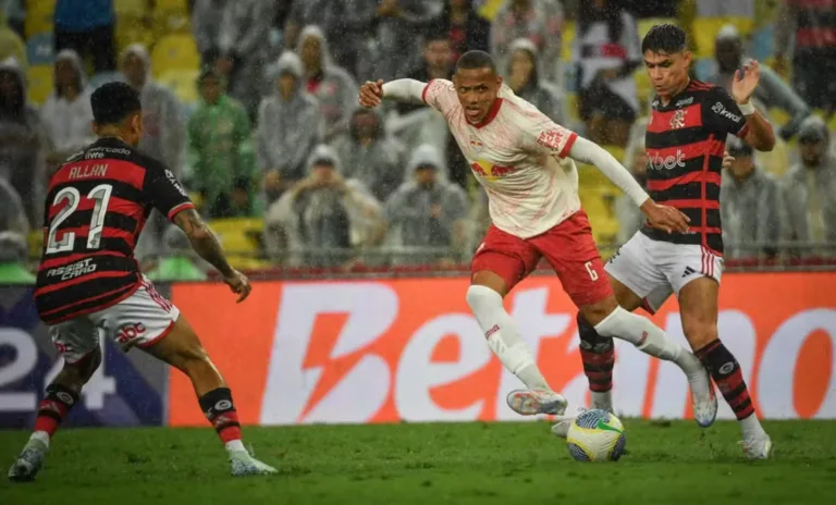 Globo e Record vão transmitir quatro jogos do Brasileirão ao vivo nesta quarta-feira (23/7)