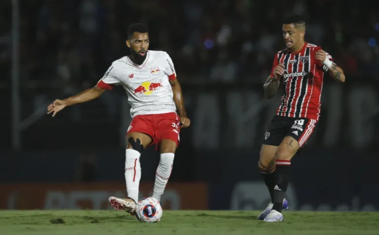 Onde assistir Red Bull Bragantino x São Paulo no Brasileirão: prováveis escalações, desfalques e retrospecto