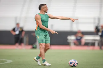 Fluminense tem volta de Renê e muda time titular contra o Chelsea pelo Mundial de Clubes