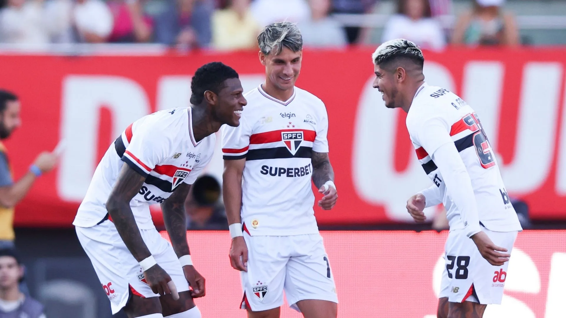 Rizek vê transformação ‘absurda’ do São Paulo no Brasileirão pós-Mundial: “Era um time que se arrastava”