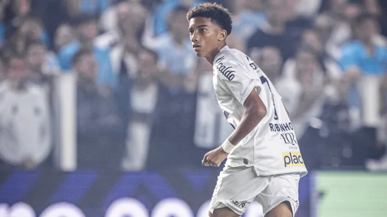 Robinho Jr provoca o Corinthians e torcedores do Santos se animam: “Que venha o próximo clássico”