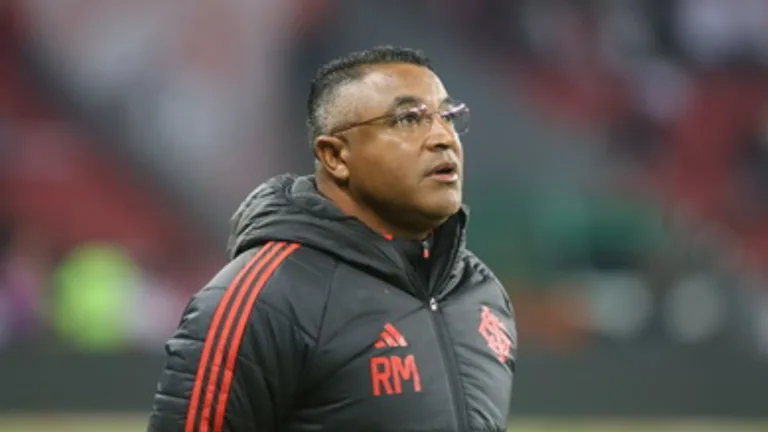 Roger Machado reconhece instabilidade no Internacional e torcida fica irritada: “Ele vive de desculpas”