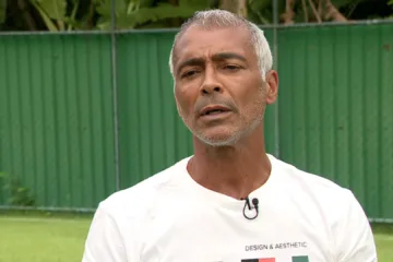 Romário vê como ‘quase impossível’ Ancelotti levar o Brasil à final da Copa de 2026: “Esperança tem que ter”
