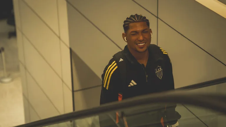 Rony fala em ‘ansiedade ‘em retorno ao Atlético-MG e projeta jogo contra Bucaramanga: “Competição muito difícil”