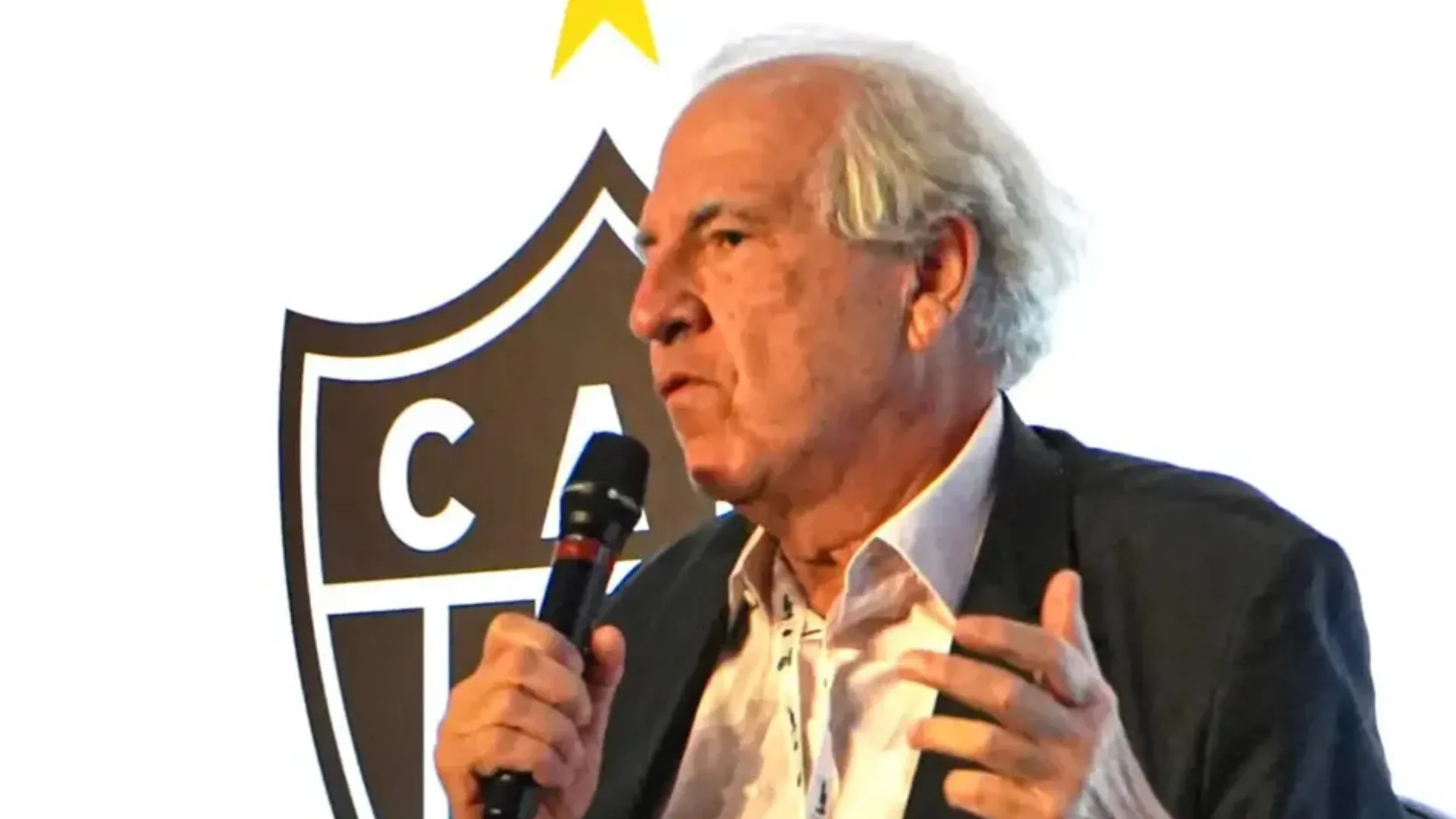 Rubens Menin deverá indicar prazo para acertar pendências do Atlético-MG com jogadores em reunião