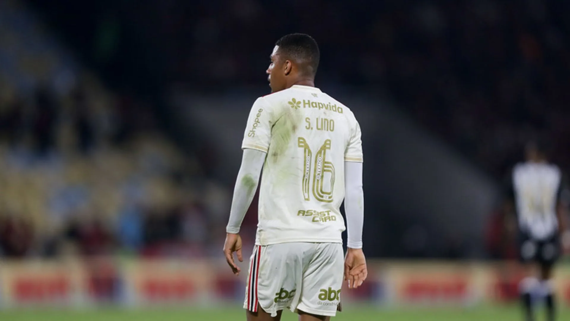 Torcedores rivais ficam em choque com estreia de Samuel Lino no Flamengo: “Jogador de seleção”