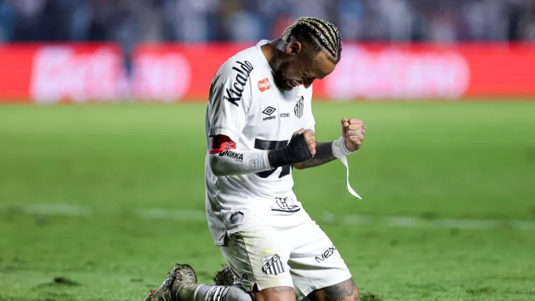 Sormani diz que vitória dá moral para o Santos e coloca Flamengo como ‘o melhor time do futebol brasileiro’