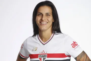 Nathane, ex-jogadora do Santos, fecha com o São Paulo pelo restante da temporada