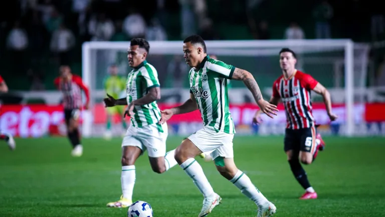 Luciano marca no fim e São Paulo vence Juventude por 1 a 0 fora de casa no Brasileirão